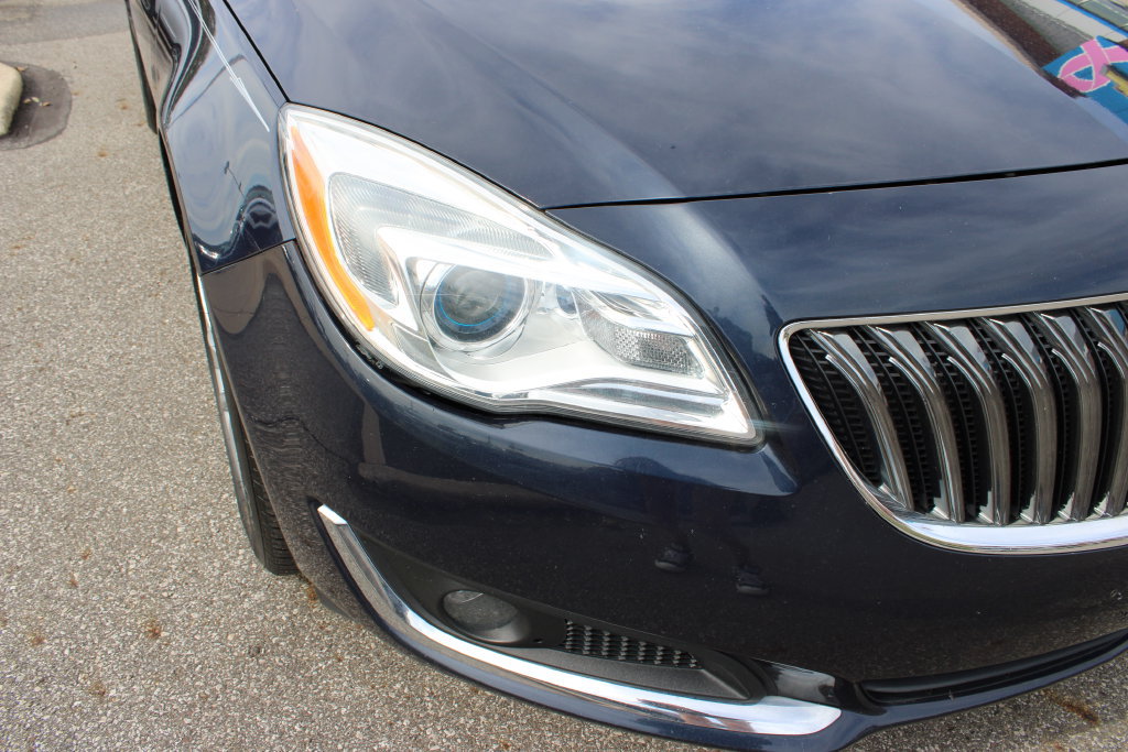Used 2015 Buick Regal Premium w/ Experience Buick Package FWD image 5
