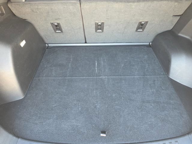 Used 2025 Chevrolet Equinox LT AWD/4WD image 11