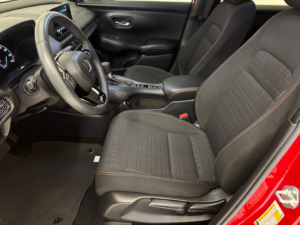 Used 2024 Honda HR-V Sport image 17