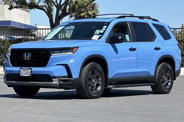 Certified 2024 Honda Pilot TrailSport image 8