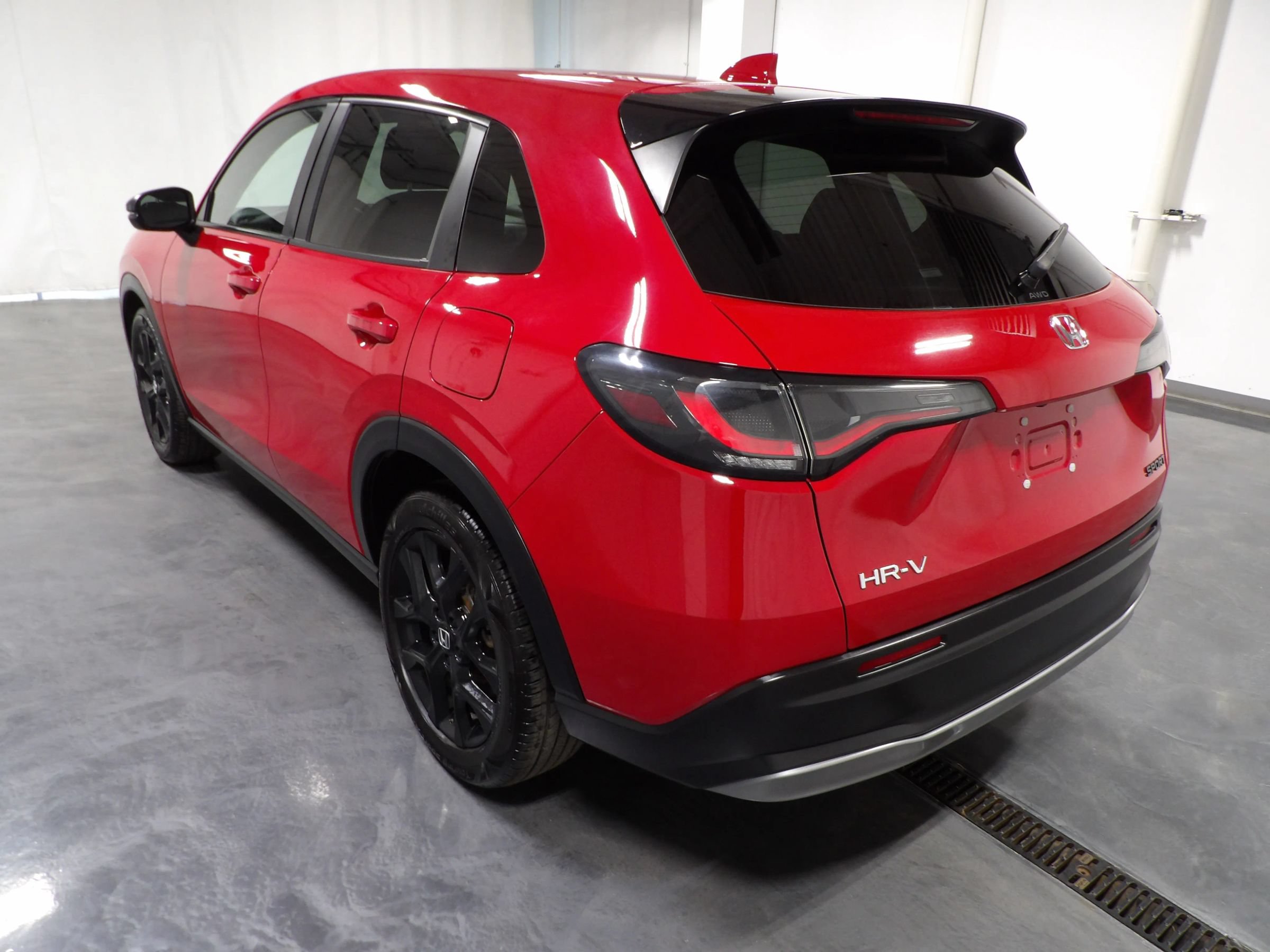 Used 2023 Honda HR-V Sport image 7
