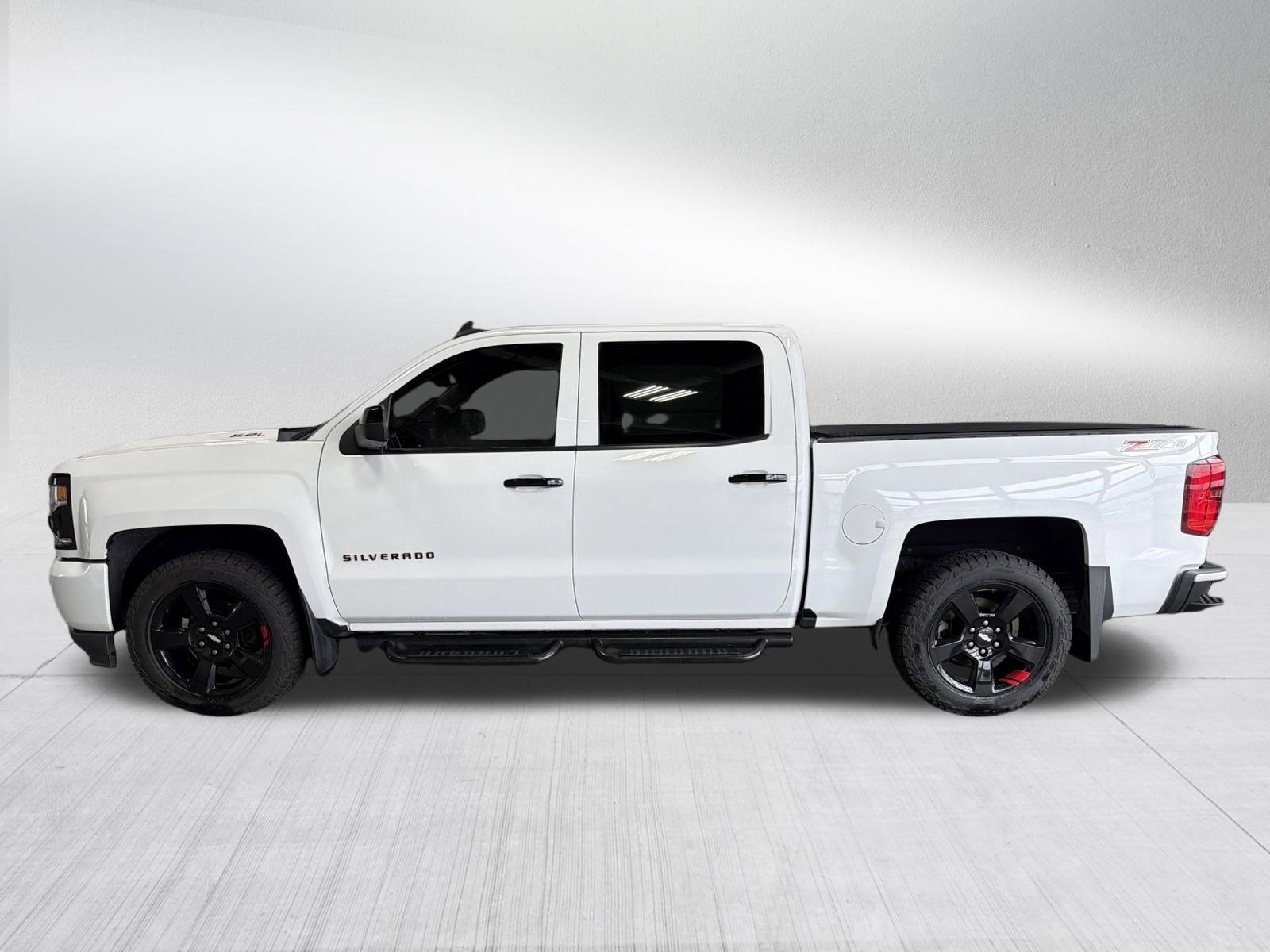 Used 2017 Chevrolet Silverado 1500 LTZ Z71 w/ Redline Edition image 4