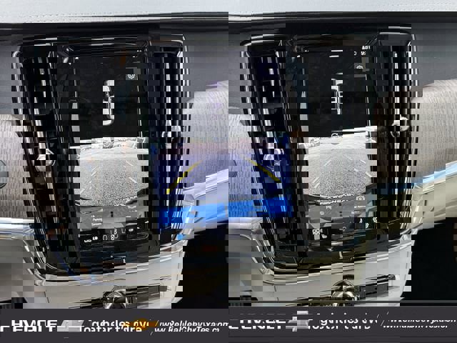 Used 2023 Volvo S90 B6 Ultimate image 25