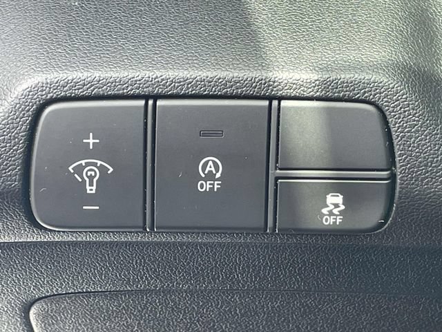 Certified 2024 Hyundai Elantra SE FWD image 17