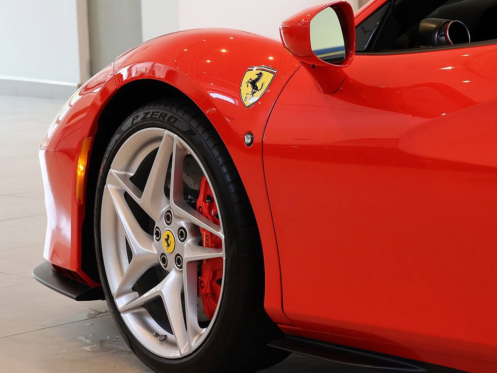 Certified 2021 Ferrari F8 Tributo RWD image 44