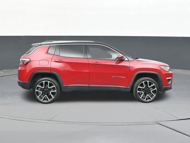 Used 2018 Jeep Compass Limited w/ Navigation Group image 18