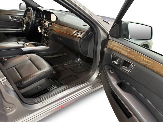Used 2015 Mercedes-Benz E 350 4MATIC Sedan image 11