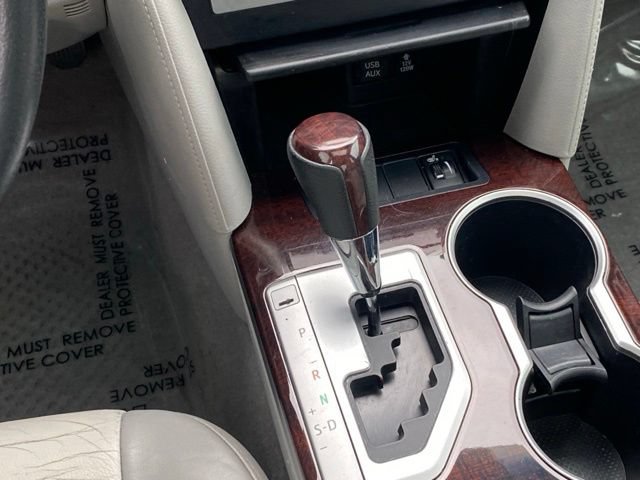 Used 2014 Toyota Camry XLE w/ Leather Package FWD image 13