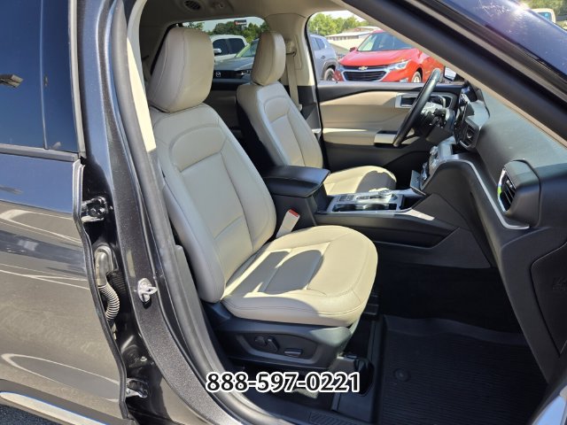 Certified 2020 Ford Explorer XLT w/ Equipment Group 202A RWD image 19