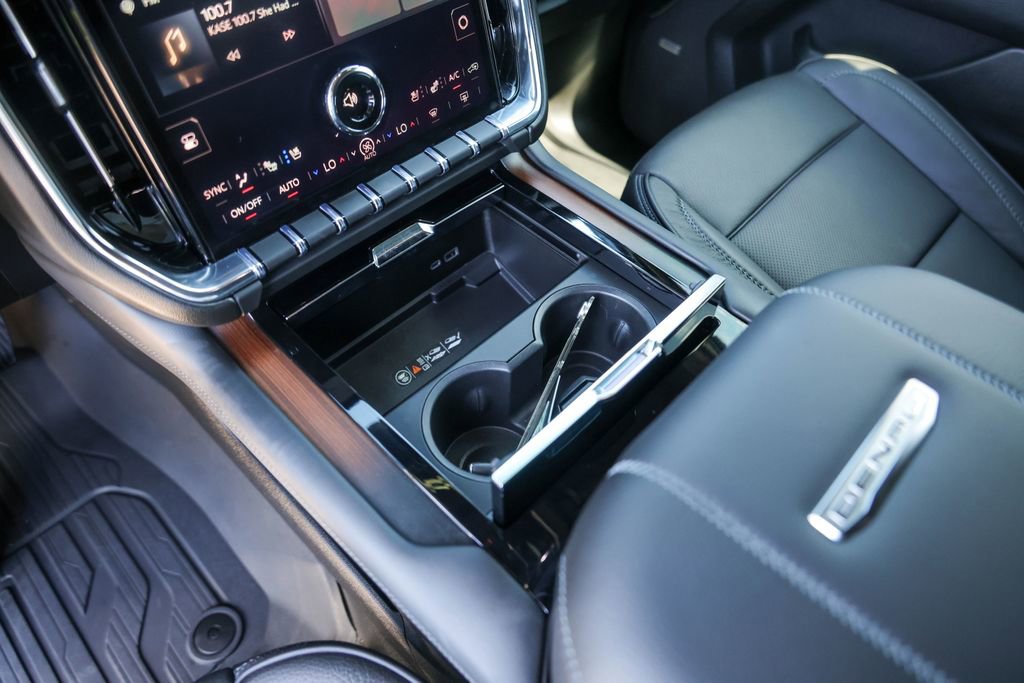 Used 2026 GMC Yukon XL Denali w/ Denali Reserve Package image 20