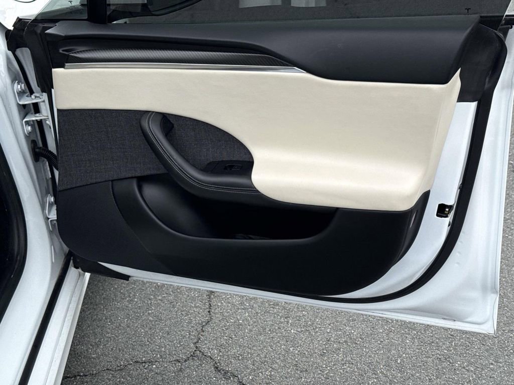 Used 2021 Tesla Model S Plaid image 20