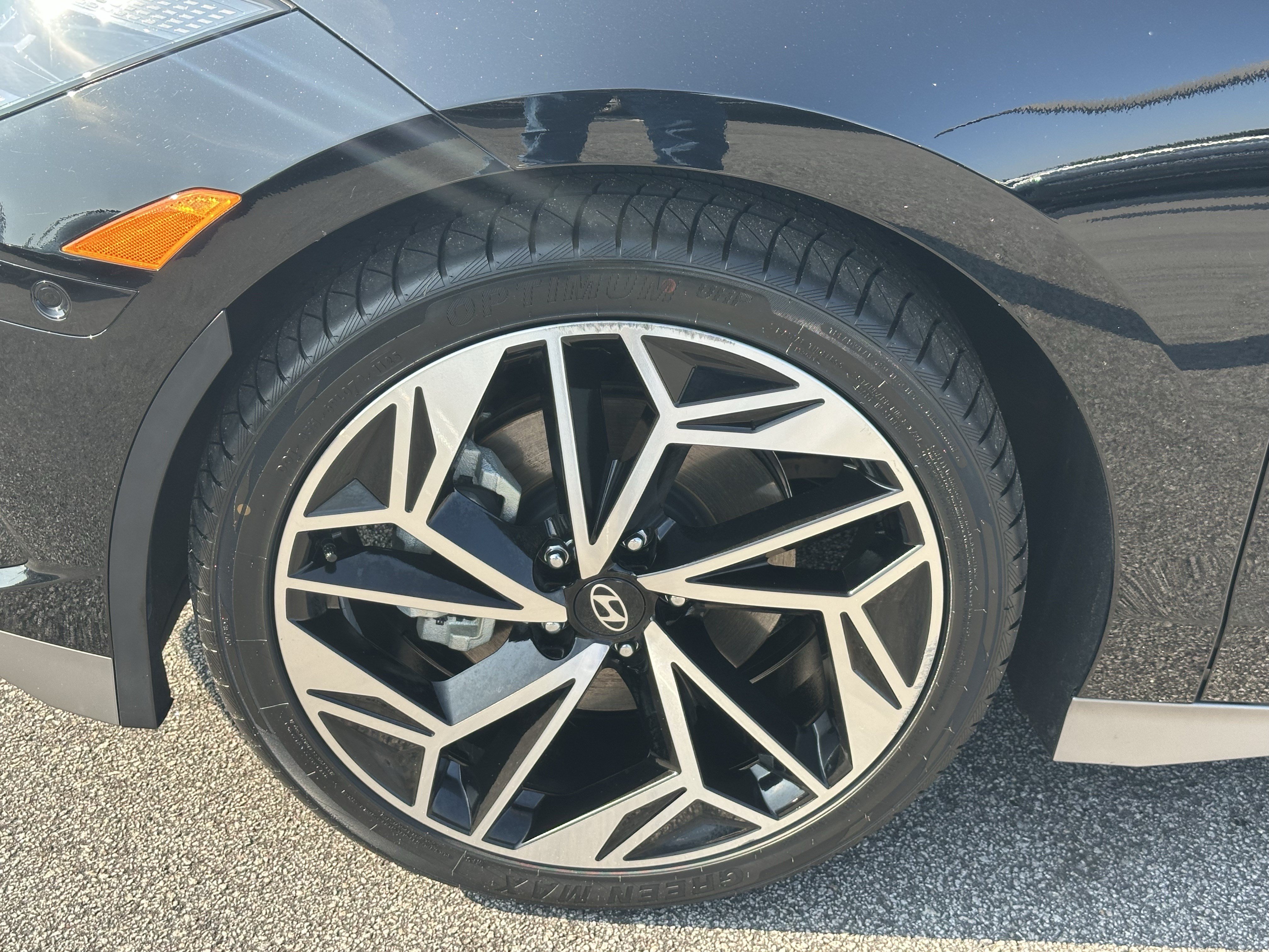 Used 2023 Hyundai Ioniq 6 Limited RWD image 11