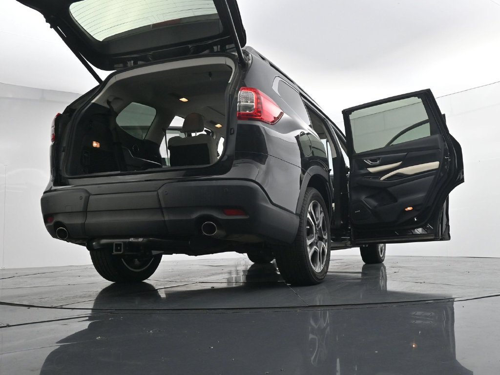 Used 2023 Subaru Ascent Limited w/ Technology Package AWD/4WD image 30