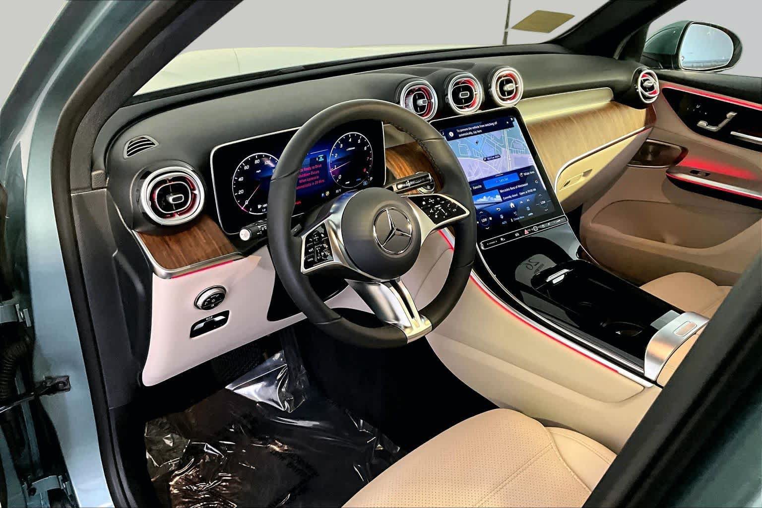 Used 2026 Mercedes-Benz GLC 300 4MATIC image 18