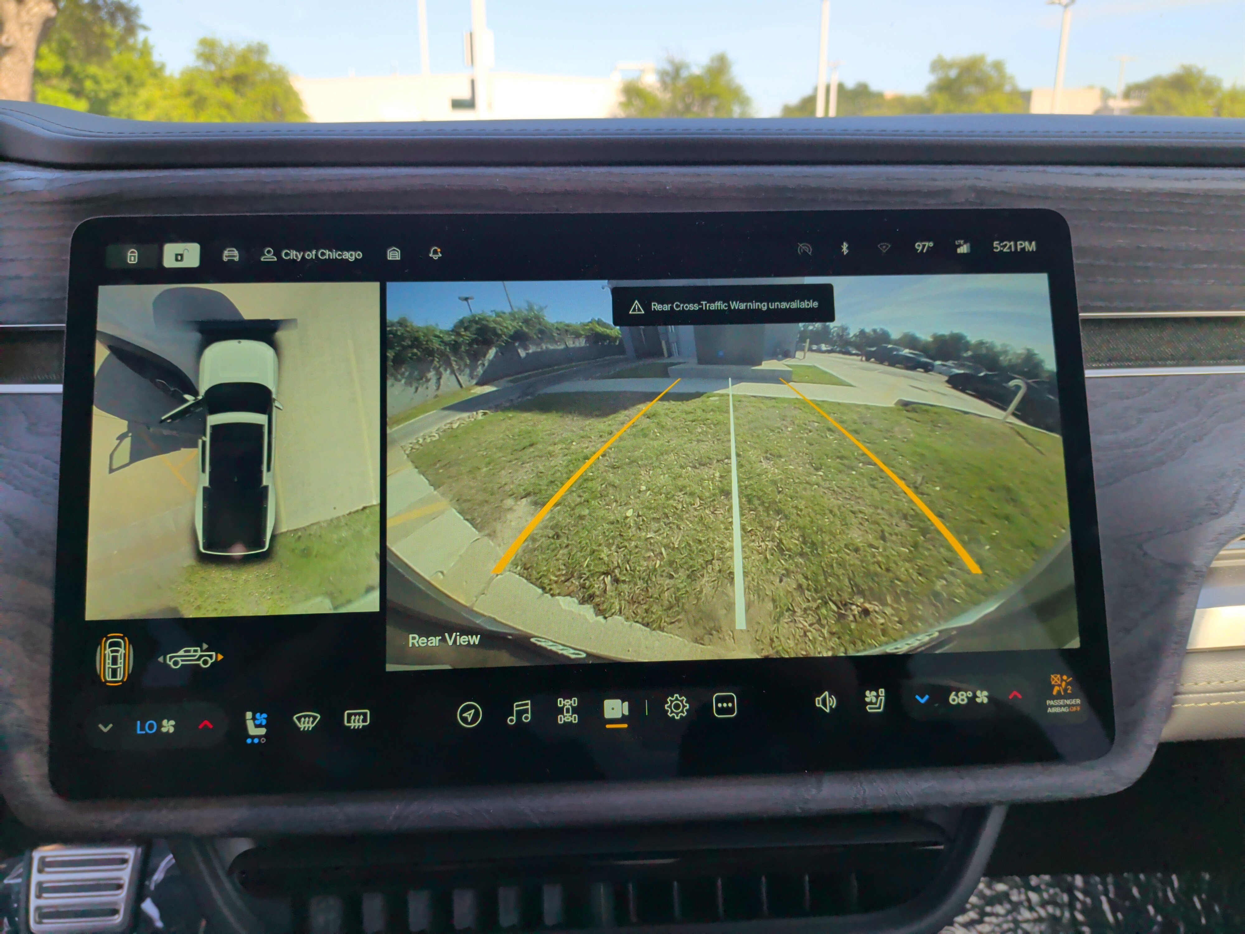 Used 2022 Rivian R1T Adventure AWD/4WD image 25