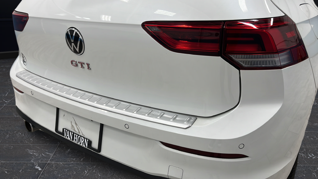 Used 2024 Volkswagen GTI SE FWD image 39