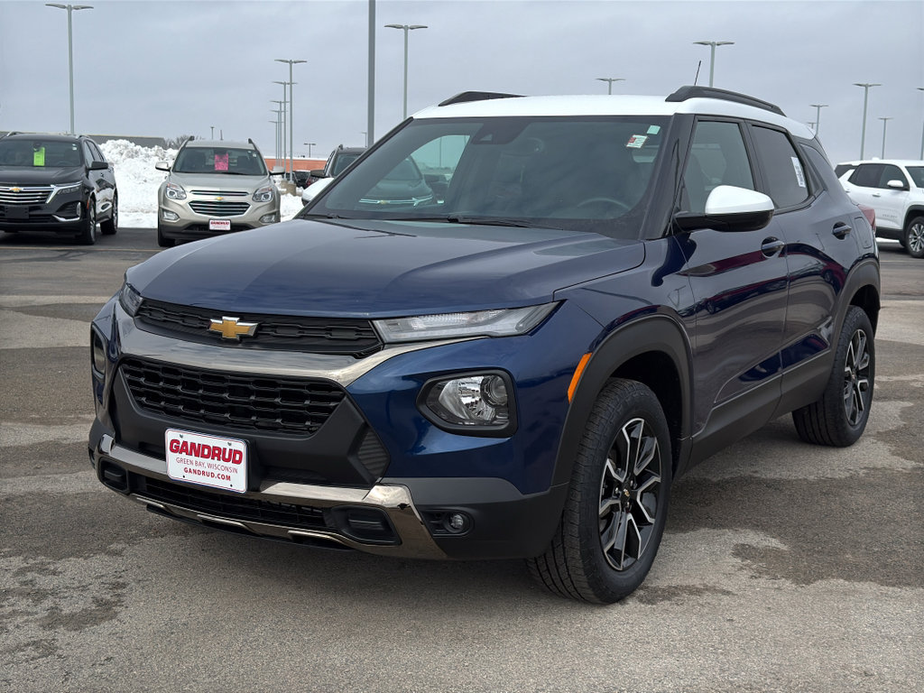 Used 2023 Chevrolet TrailBlazer ACTIV w/ Convenience Package image 2