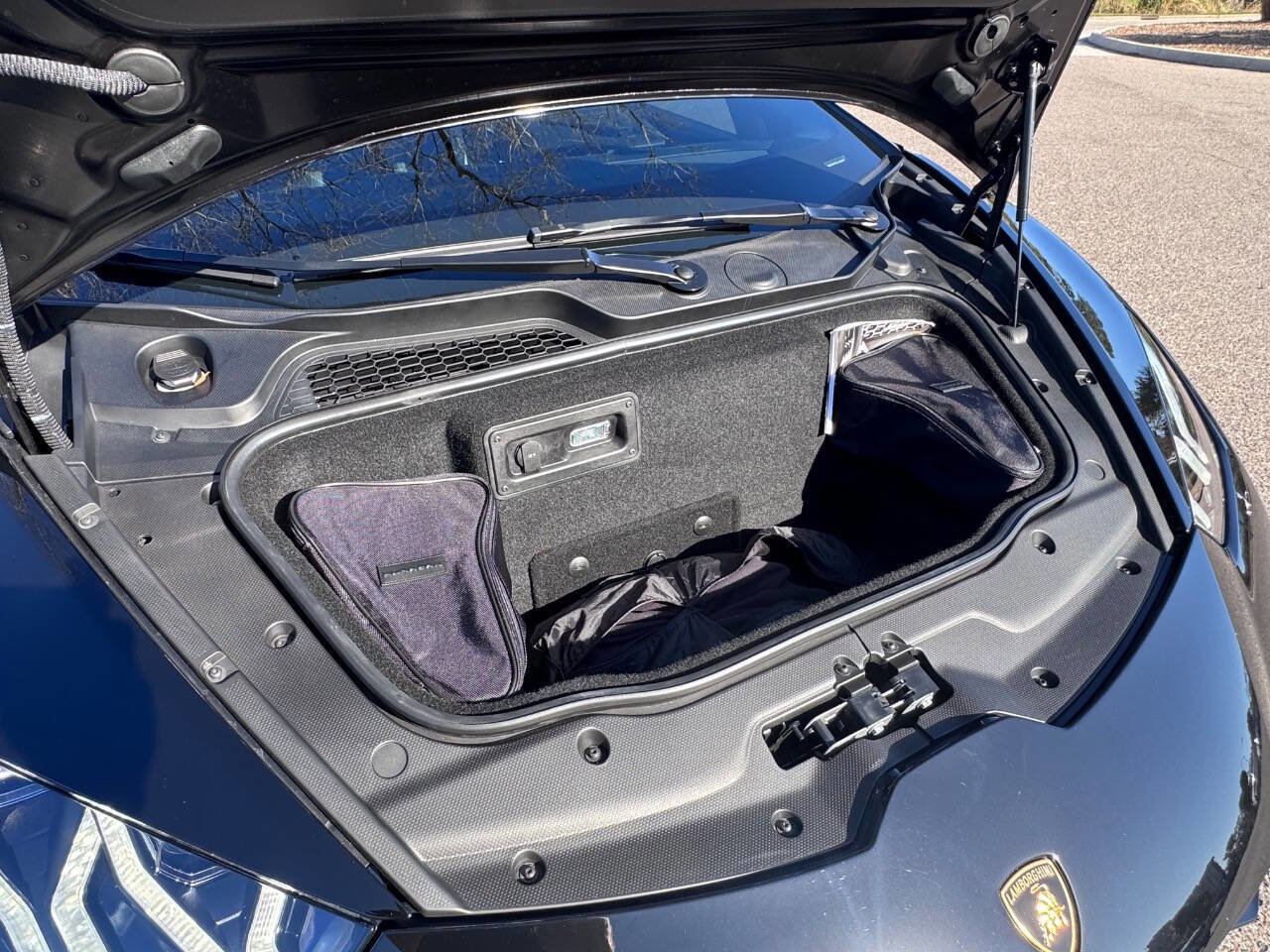 Used 2022 Lamborghini Huracan EVO image 61
