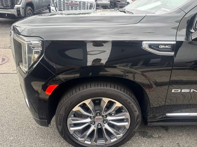 Used 2023 GMC Yukon Denali AWD/4WD image 5