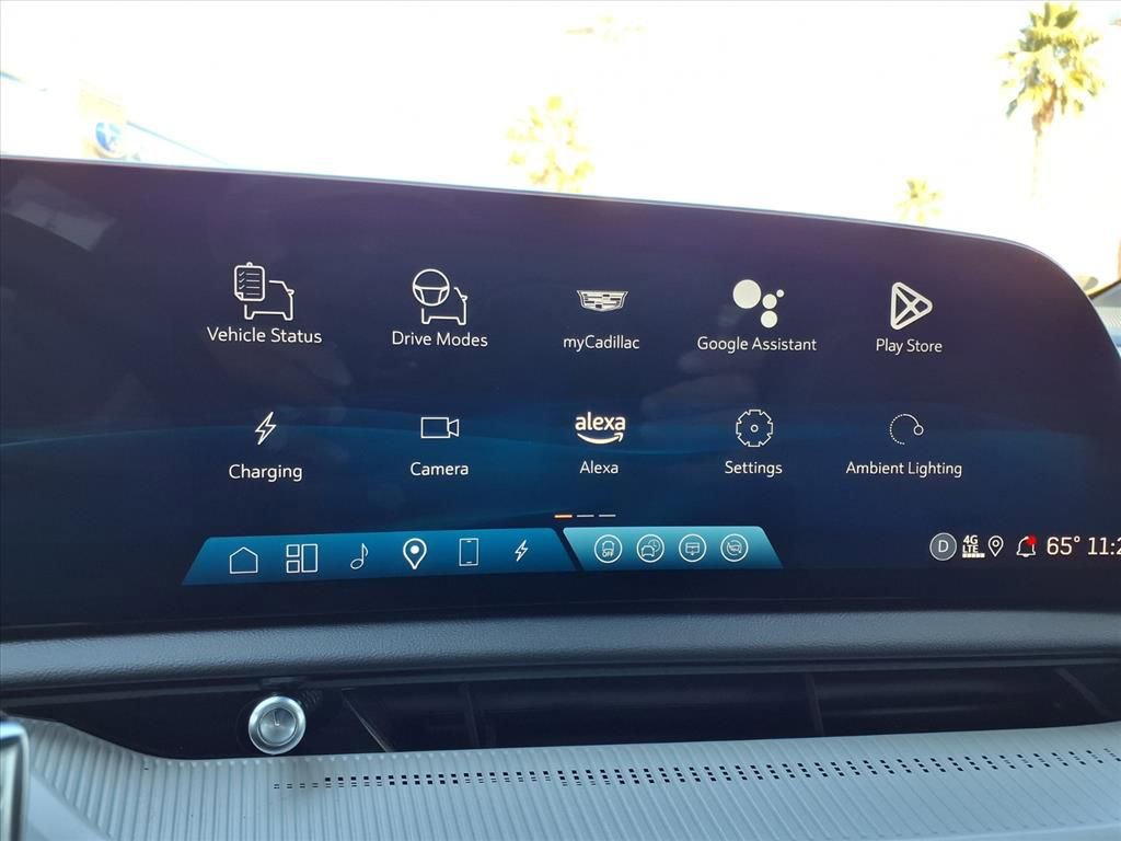 Used 2025 Cadillac Optiq Sport 1 image 8