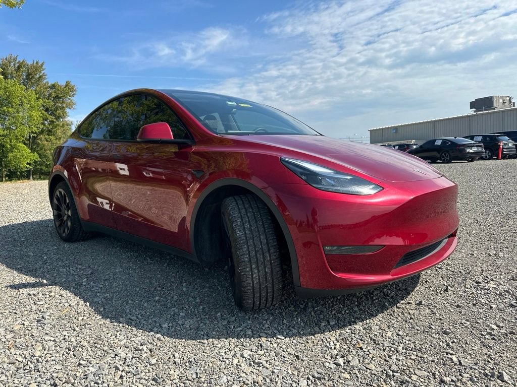 Used 2024 Tesla Model Y Long Range AWD/4WD image 13