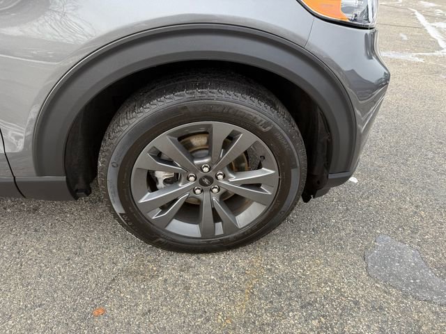 Used 2022 Ford Explorer XLT w/ Equipment Group 202A image 30