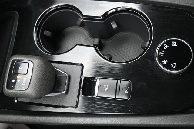 Used 2023 Nissan Rogue S AWD/4WD image 13