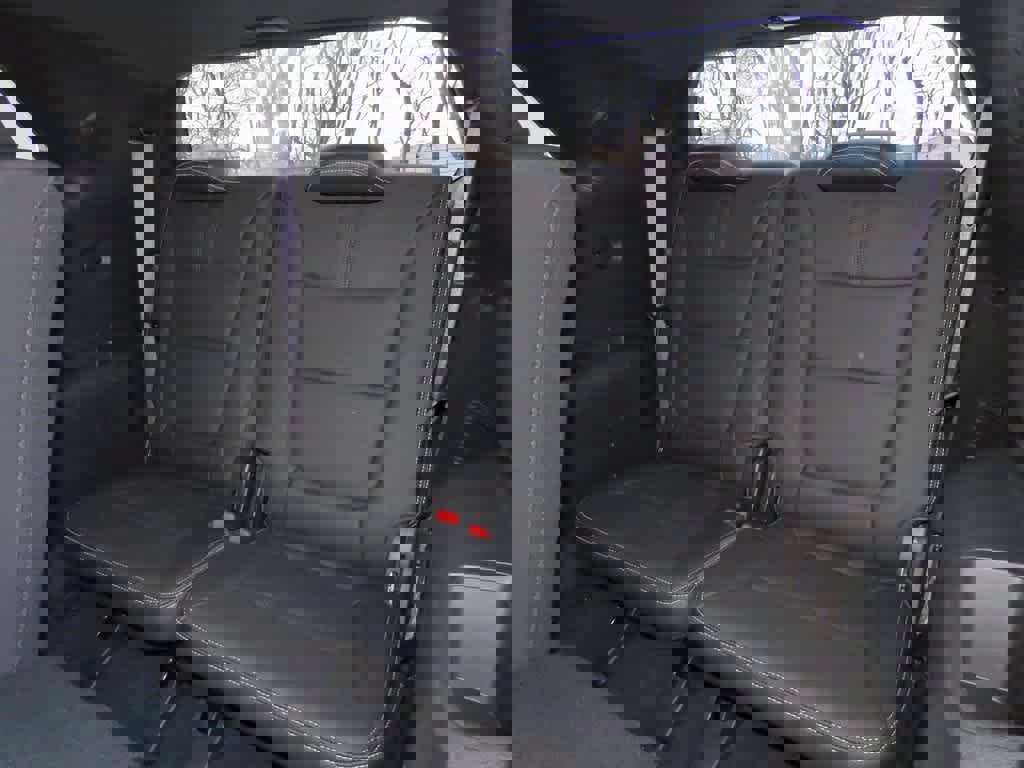 Used 2014 Kia Sorento SX w/ 3rd Row Package image 16