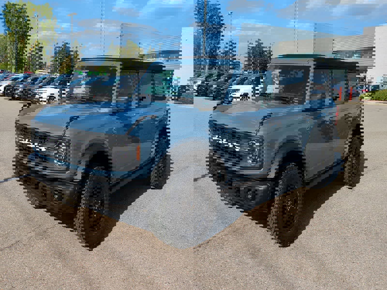 Used 2023 Ford Bronco Black Diamond image 4