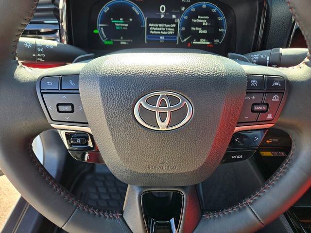 Used 2025 Toyota Camry XSE FWD image 21