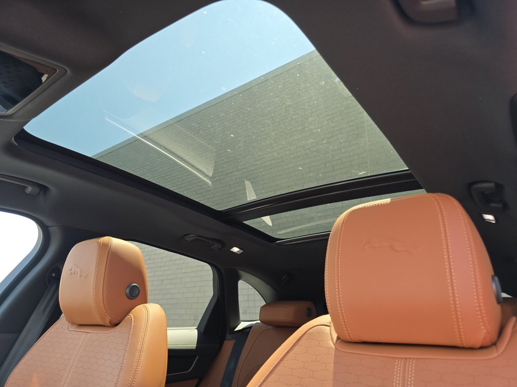 New 2026 Jaguar F-PACE R-Dynamic S image 3