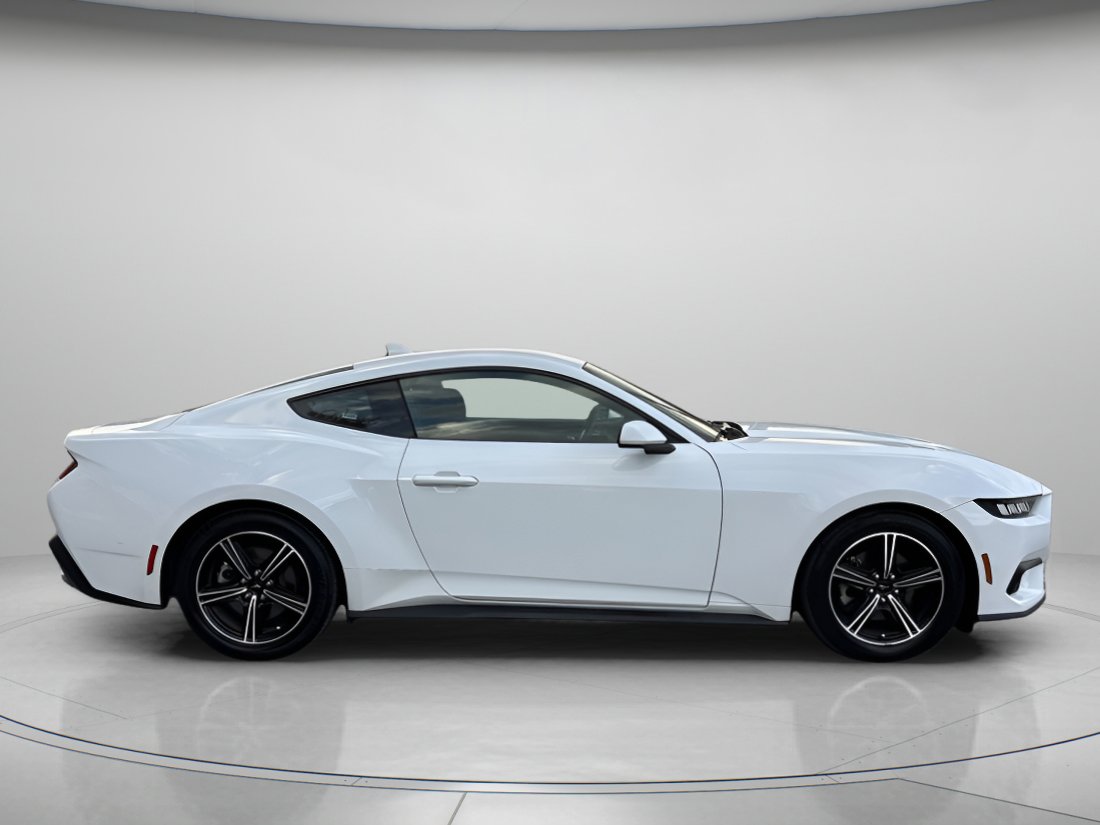 Used 2024 Ford Mustang Coupe image 2