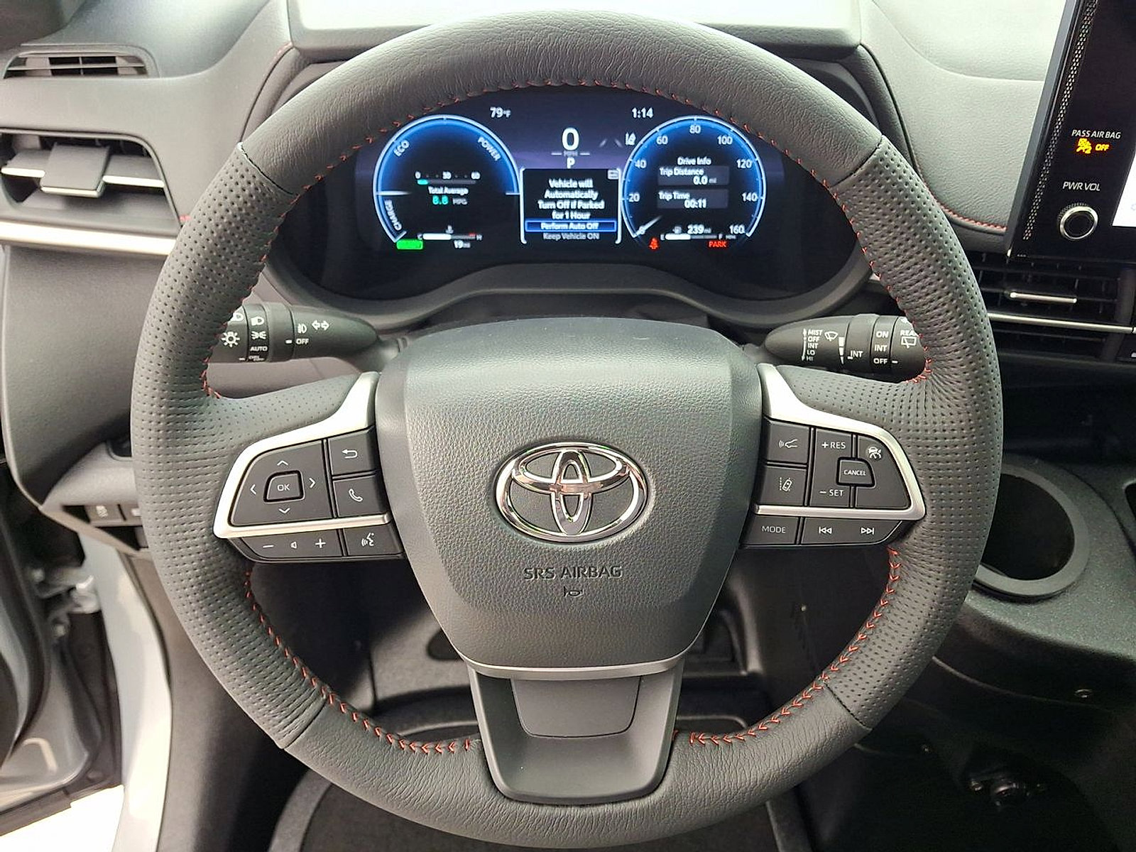 Used 2025 Toyota Sienna XSE w/ XSE Plus Package FWD image 16