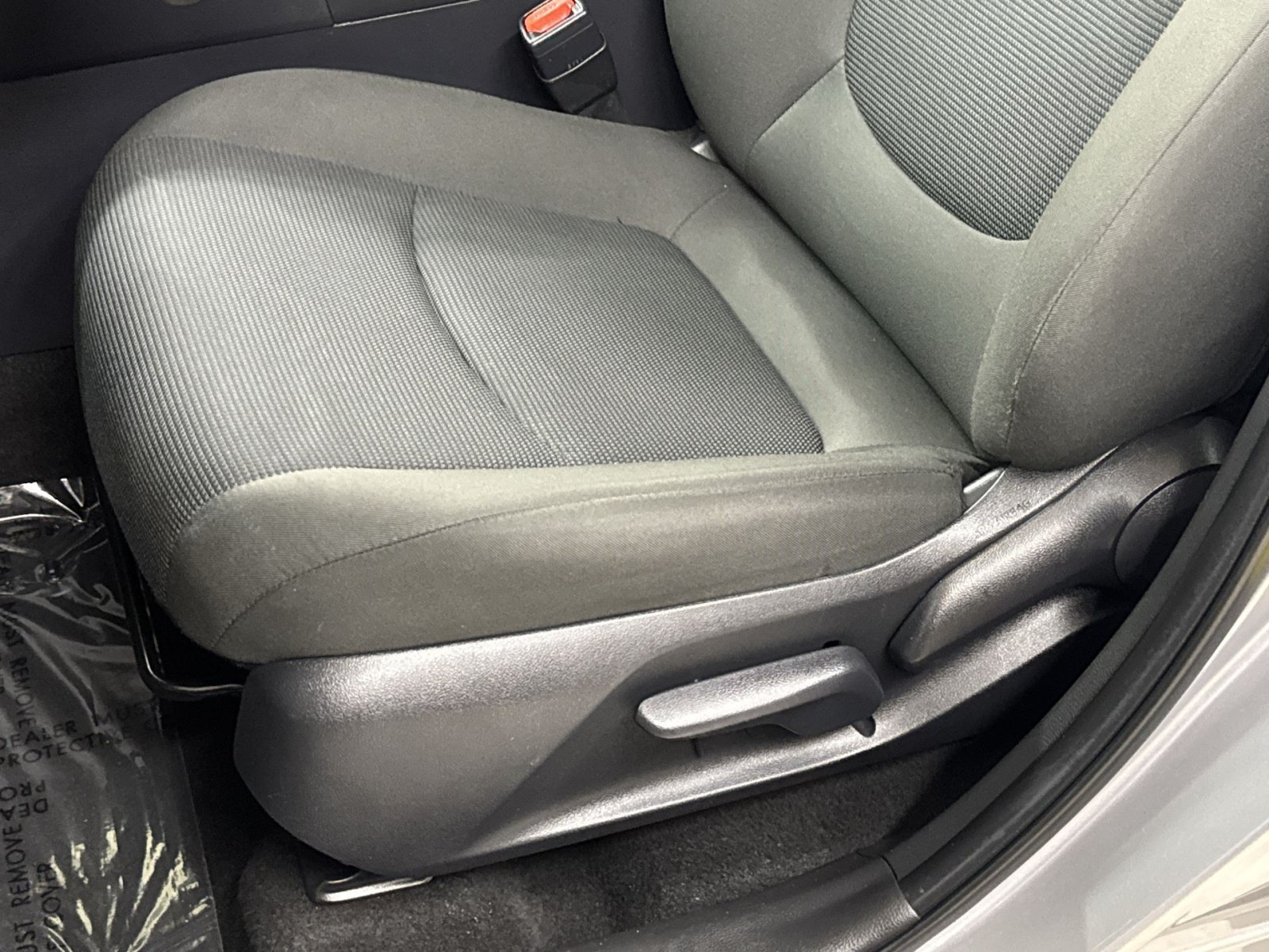 Used 2024 Toyota RAV4 LE AWD/4WD image 26