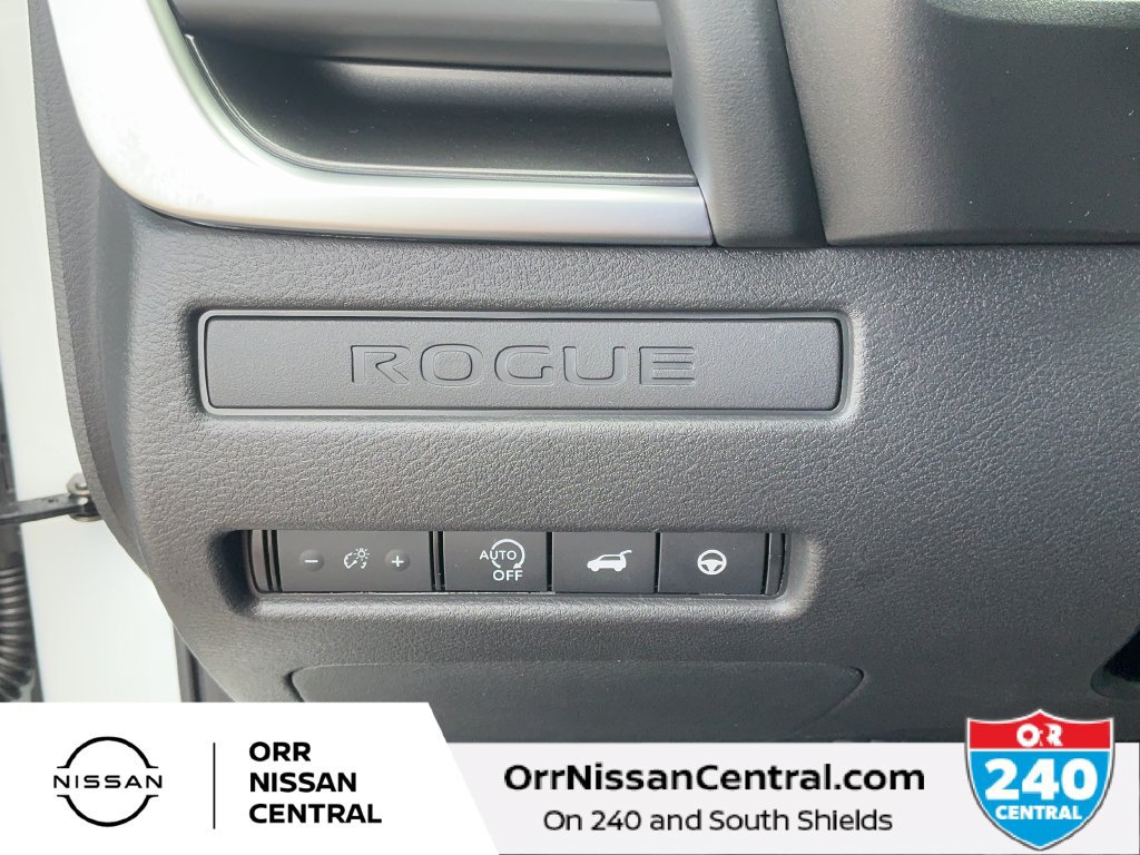 New 2027 Nissan Rogue Dark Armor FWD image 19