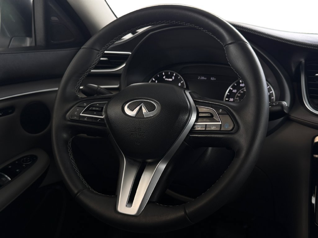 Used 2023 INFINITI QX50 Luxe FWD image 12