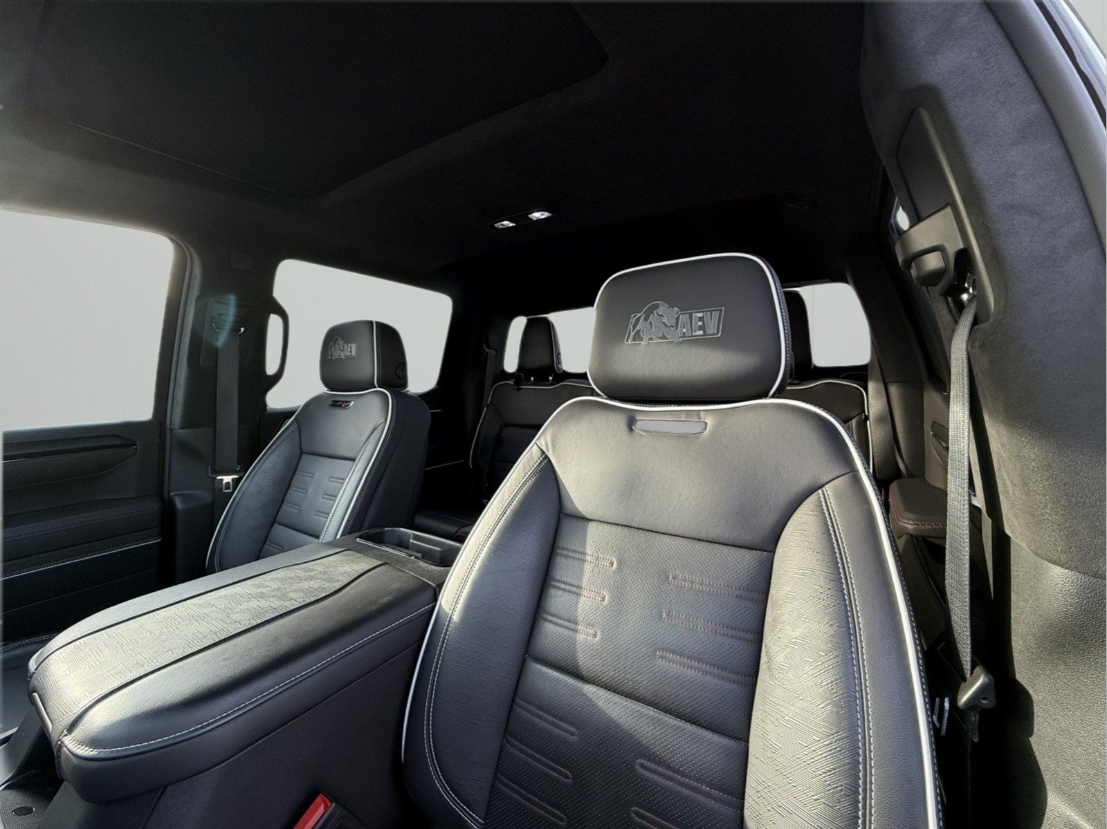 Used 2023 GMC Sierra 1500 AT4X w/ AT4X AEV Edition AWD/4WD image 10