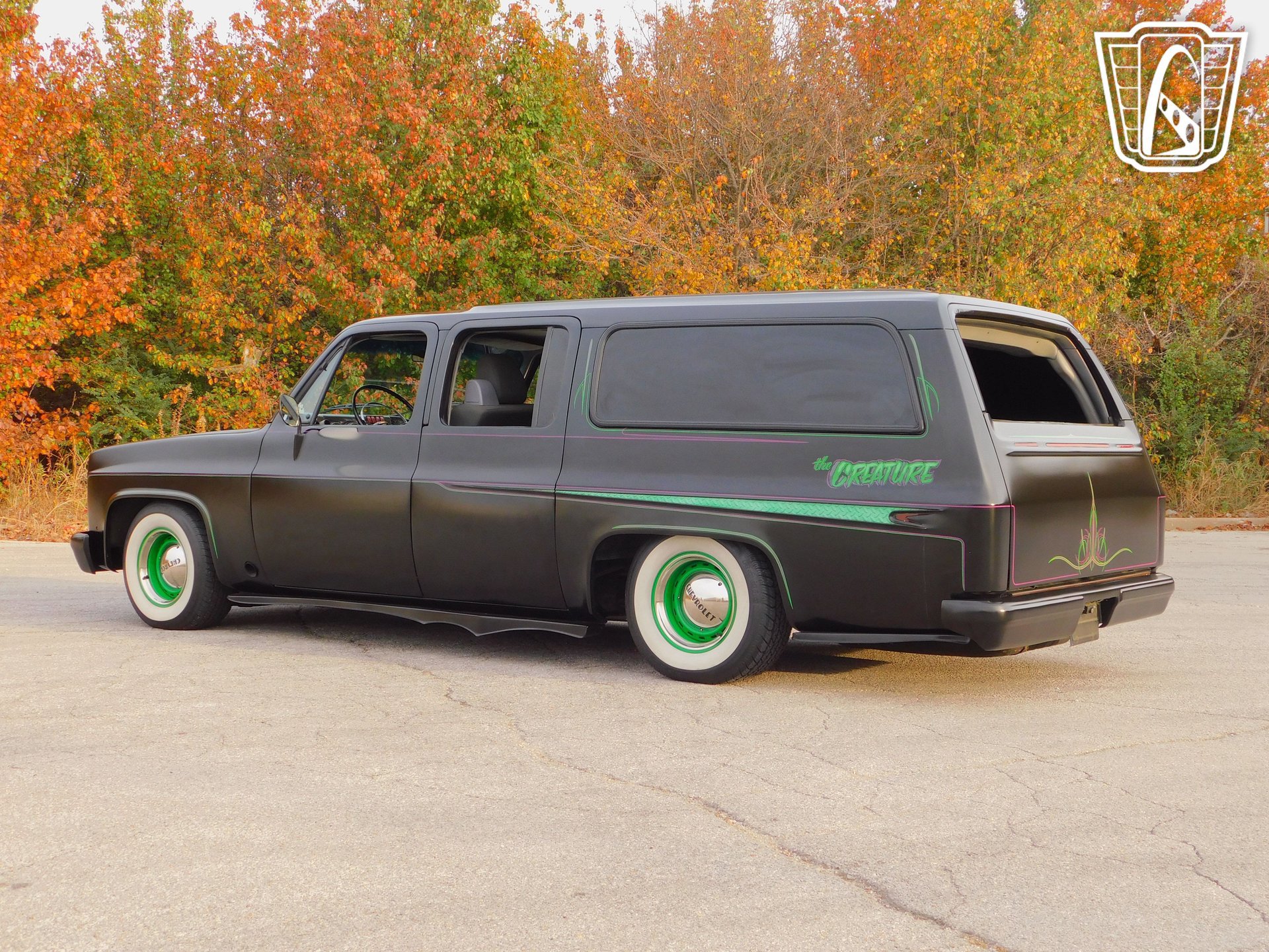 Used 1988 Chevrolet Suburban 2WD image 16