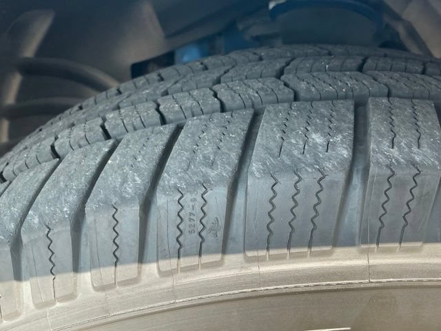 Used 2010 Jeep Liberty Sport AWD/4WD image 11