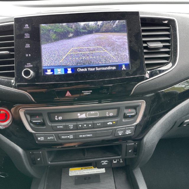 Used 2022 Honda Ridgeline Black Edition image 12