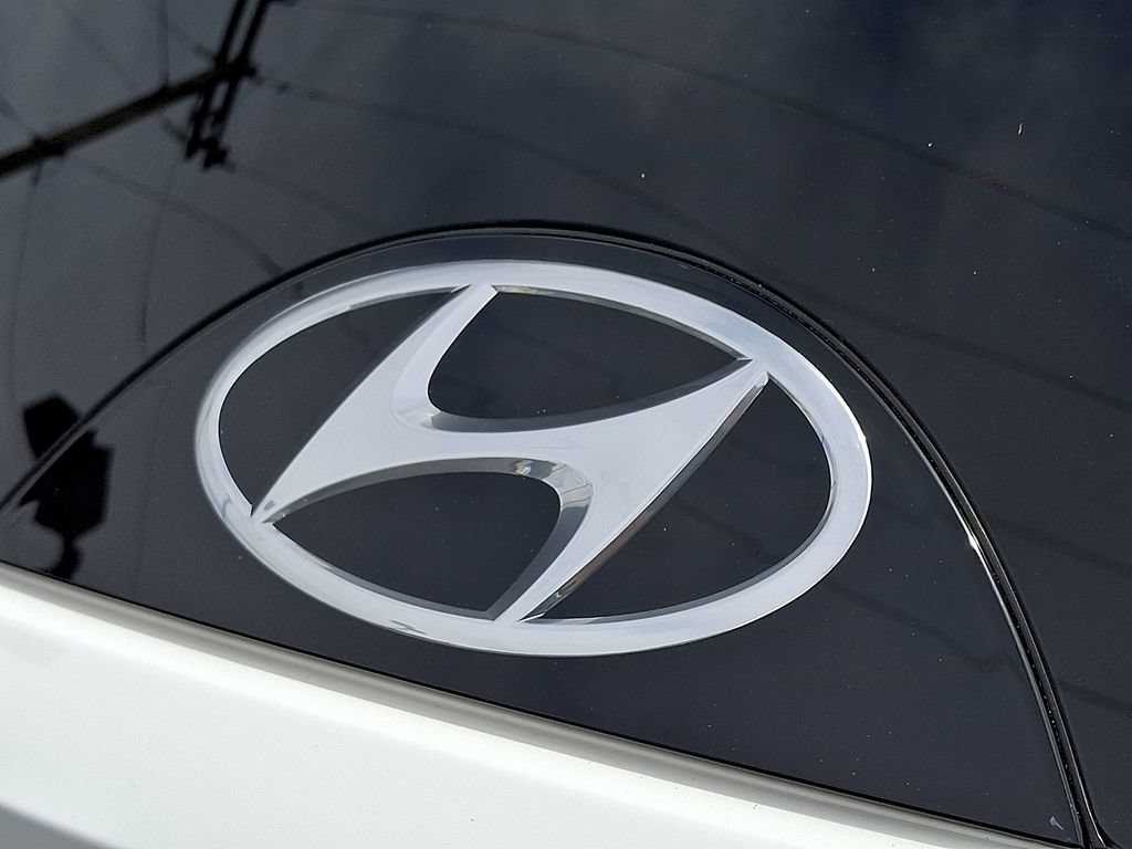 Certified 2023 Hyundai Tucson SEL AWD/4WD image 32