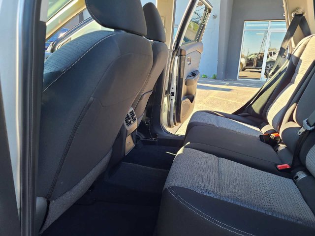 Used 2023 Nissan Rogue SV AWD/4WD image 23