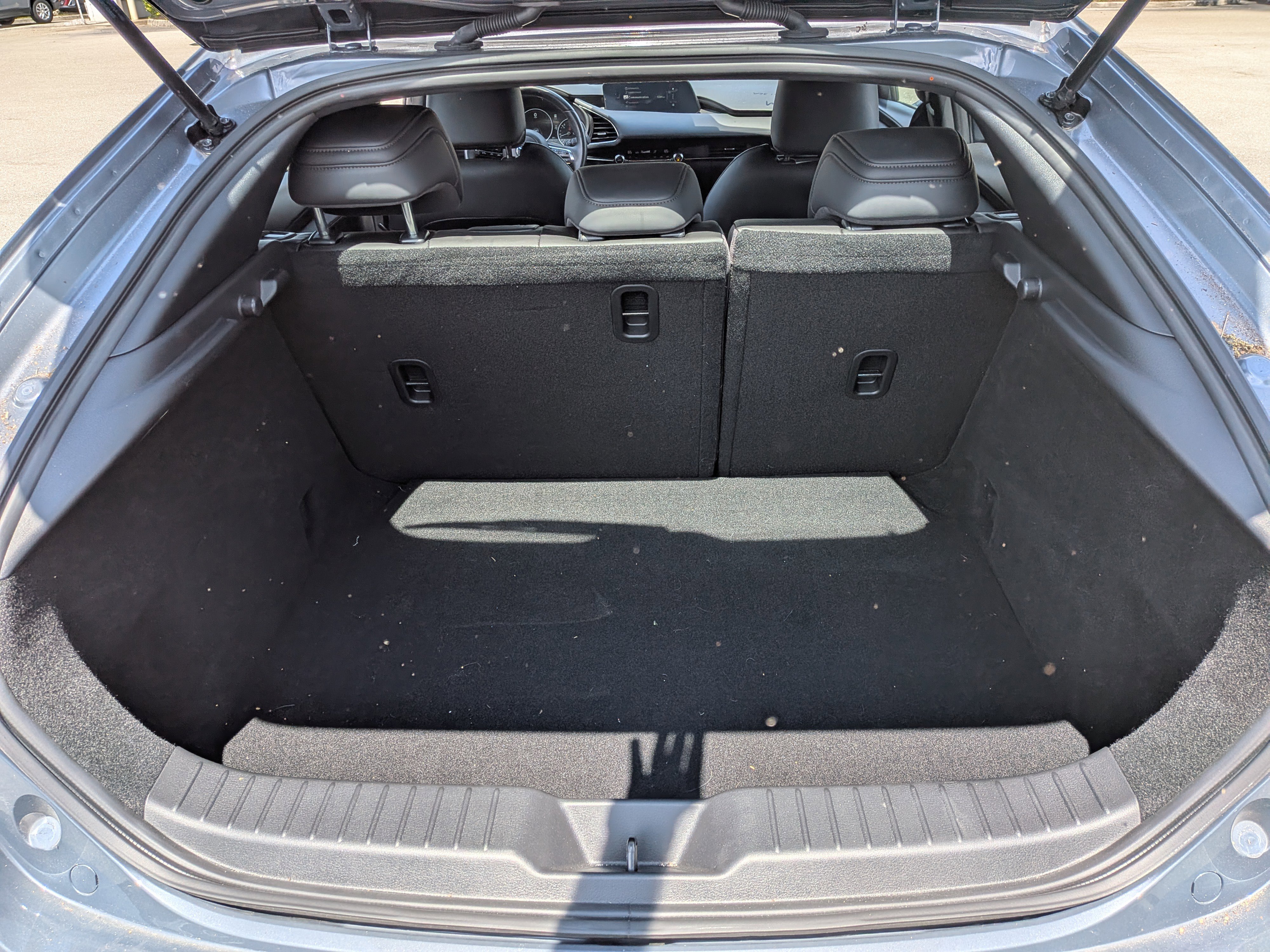 Used 2025 MAZDA MAZDA3 2.5 S Hatchback w/ Premium Pkg image 13