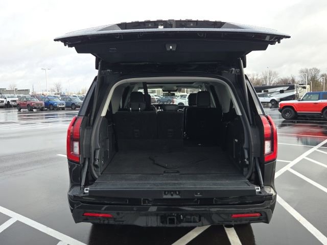 Certified 2025 Ford Expedition Max Active image 11