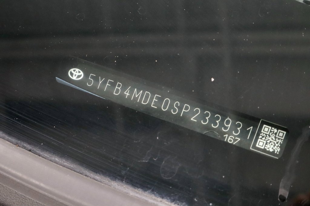 Used 2025 Toyota Corolla LE image 33