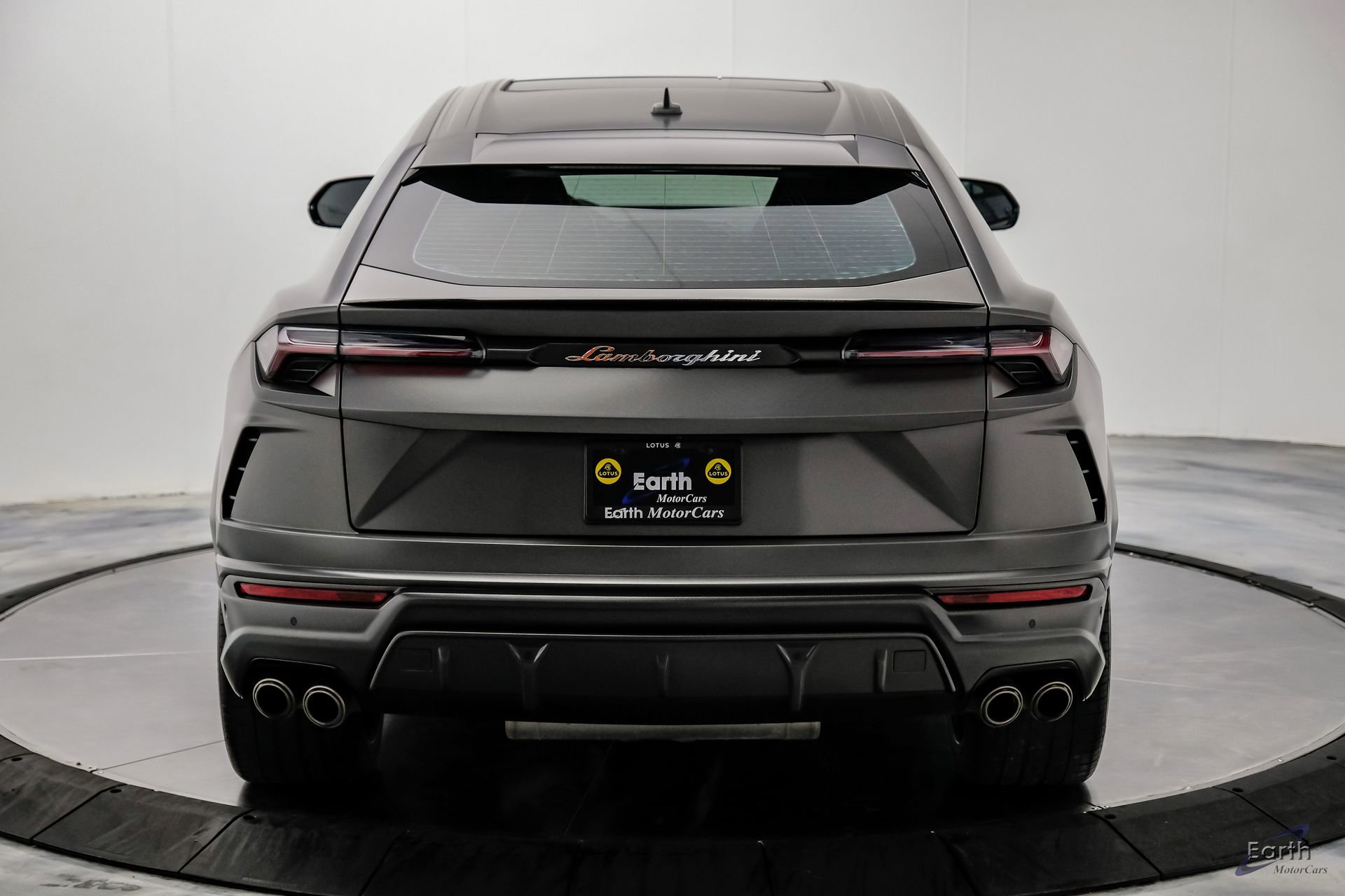 Used 2022 Lamborghini Urus AWD/4WD image 16