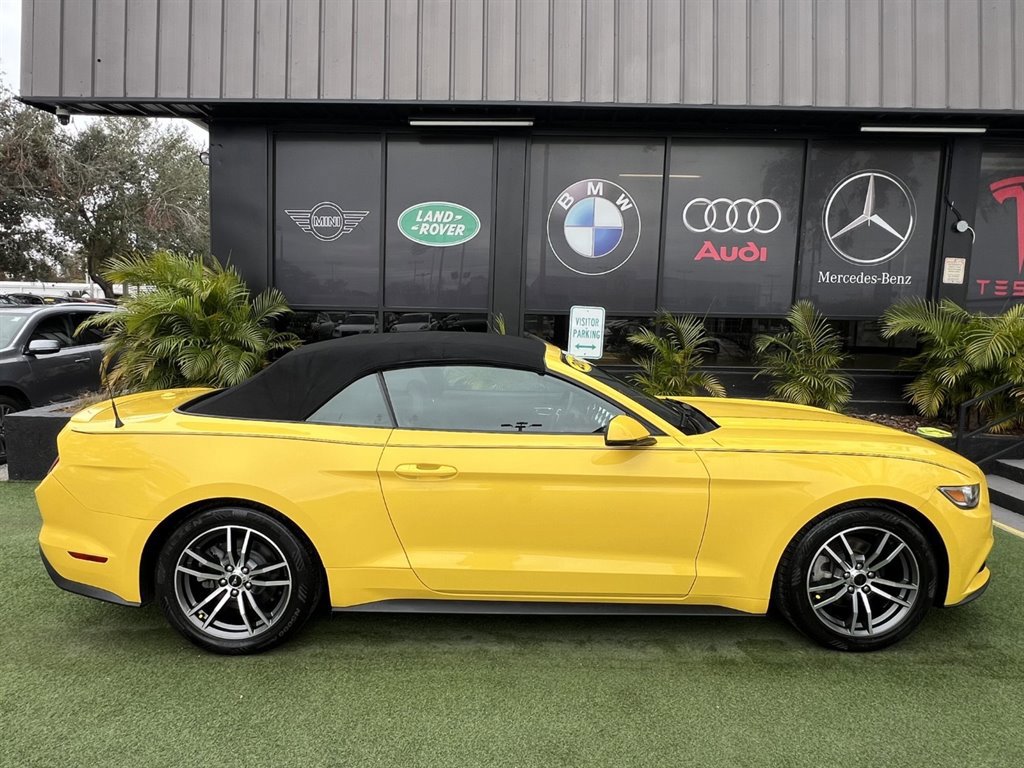 Used 2017 Ford Mustang Premium image 10