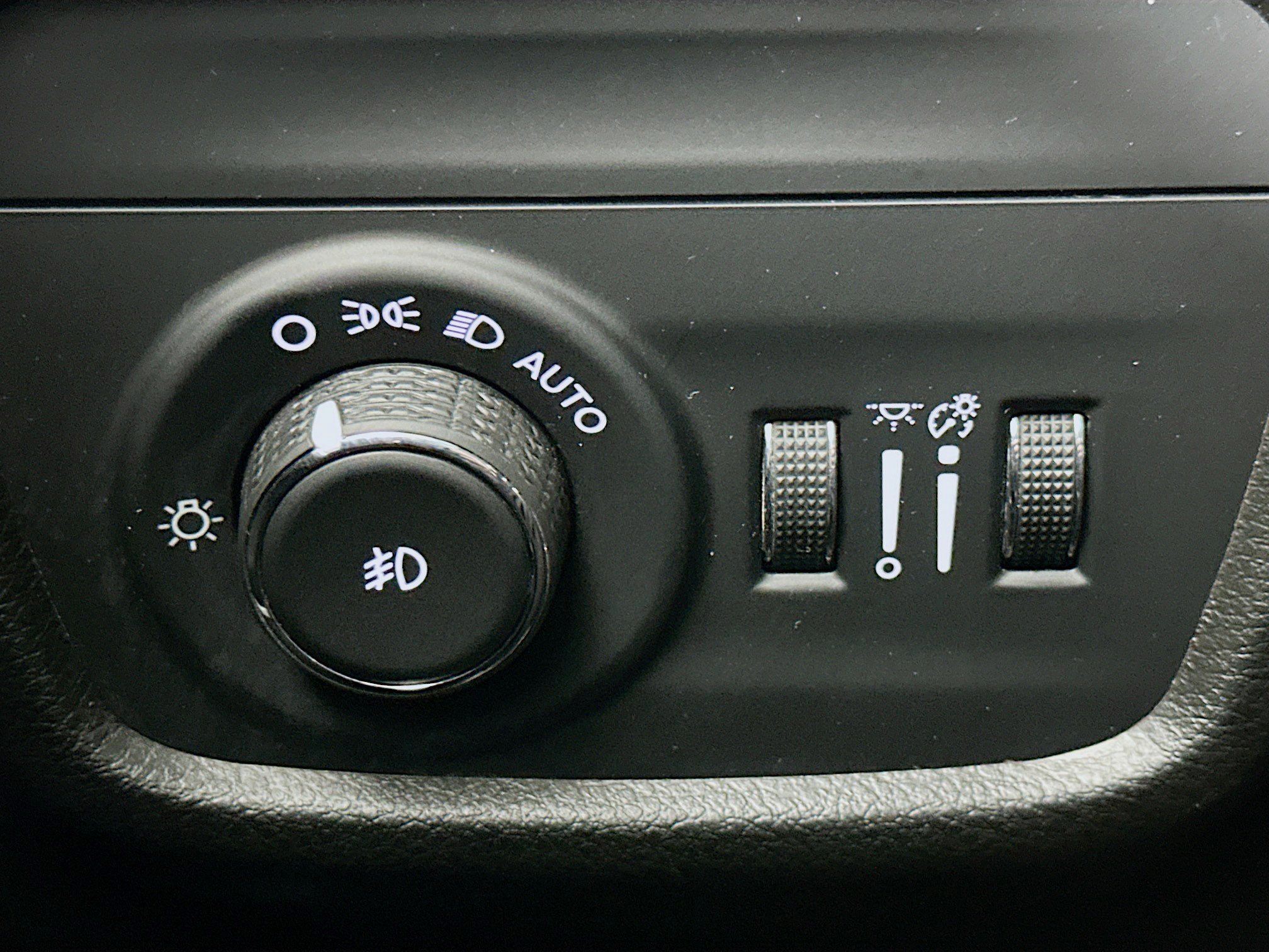 Used 2021 Jeep Grand Cherokee L Limited image 17