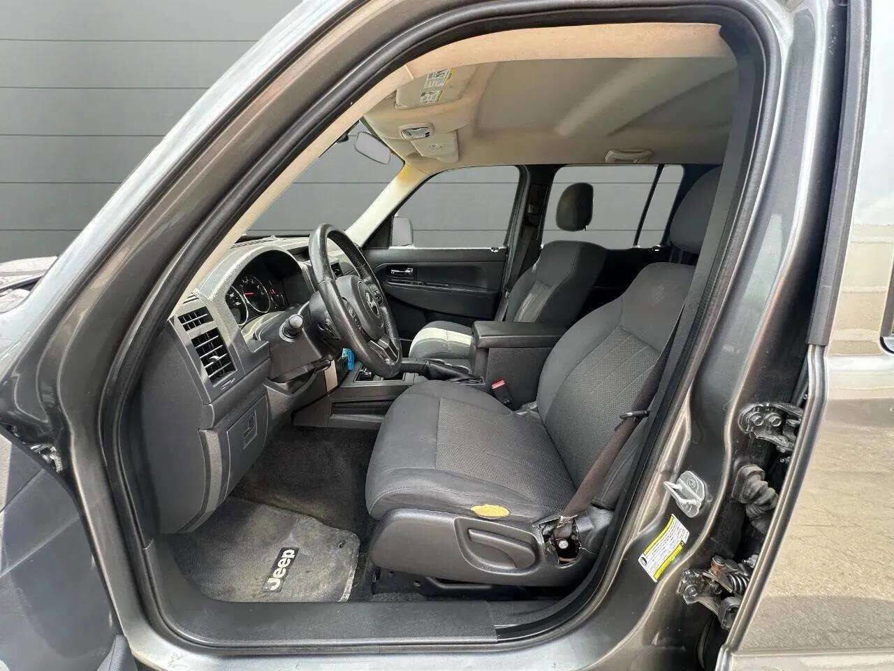 Used 2012 Jeep Liberty Sport w/ Popular Equipment Group image 14