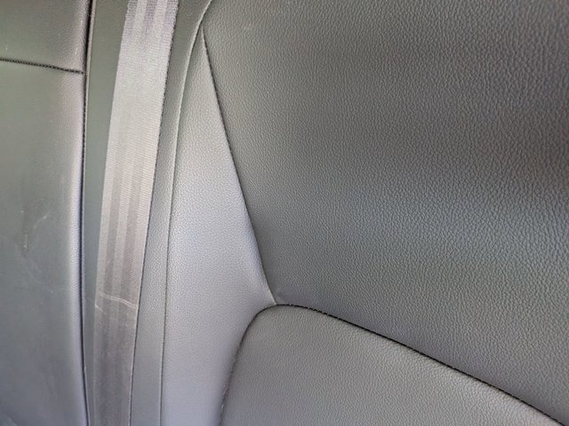 Used 2020 Jaguar F-PACE Premium image 15